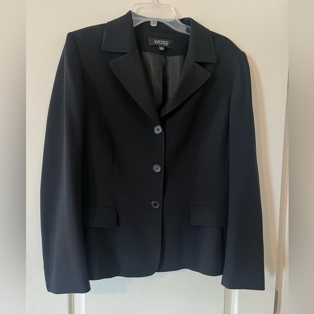 Kasper Designer Women's Classic Black Blazer 3 Button Closure Size 14